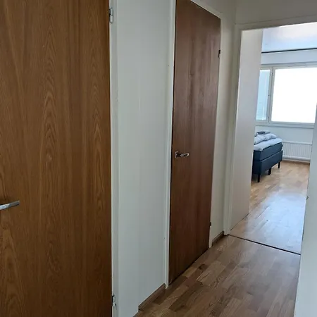 7 - Comfy With Sauna, Private Parking Apartman Kemi